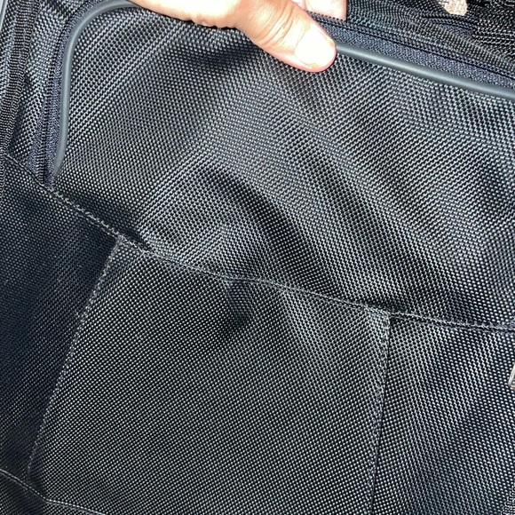 NWT Global New Beginnings Messenger Bag - Picture 3 of 5